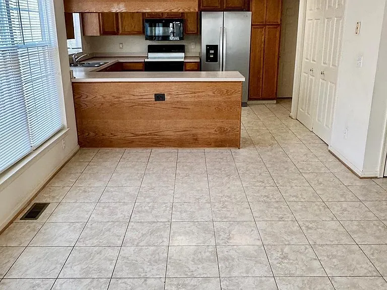 3222 Titanic Dr — Photo 7