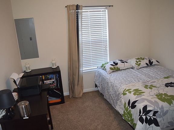 Bed room 1