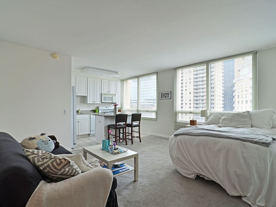 1st image of 33 W Ontario St APT 28D