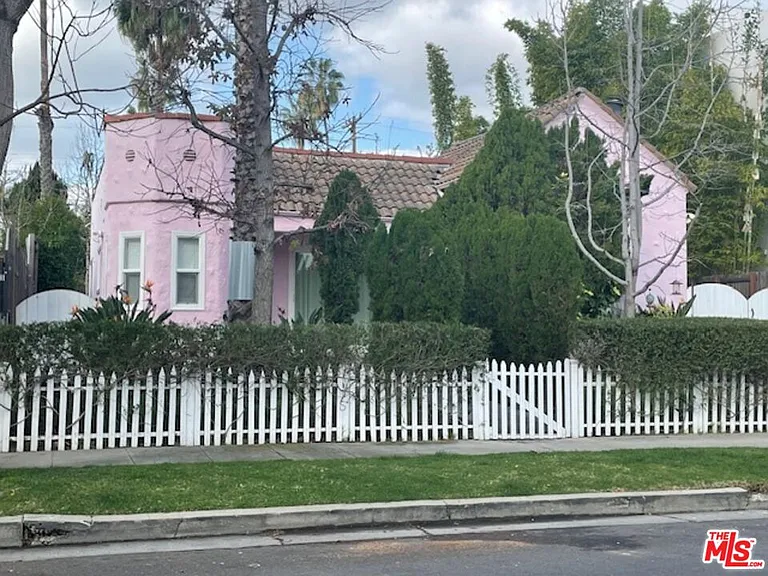 459 S Holt Ave — Photo 1