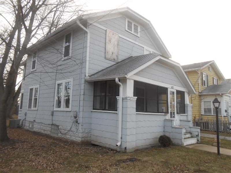 2nd image of 411 Ashland Ave