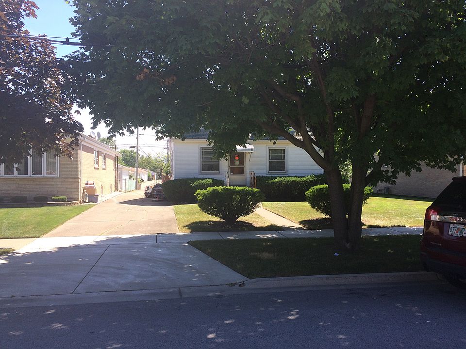 2nd image of 4653 N Thatcher Ave