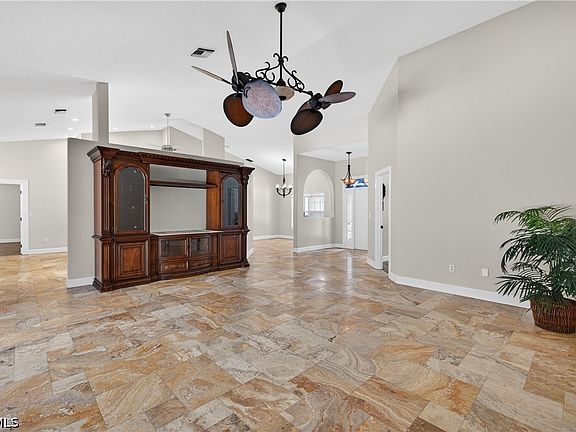 4th image of 4701 Lone Pine Ct