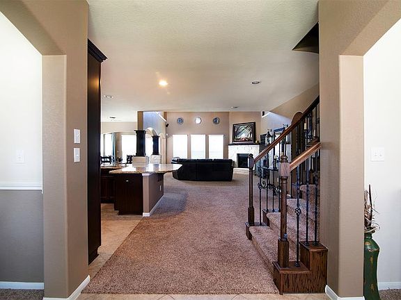 5th image of 12014 Obsidian Ln