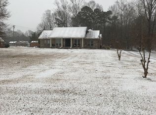 10031 Deer Creek Dr, Philadelphia, MS 39350