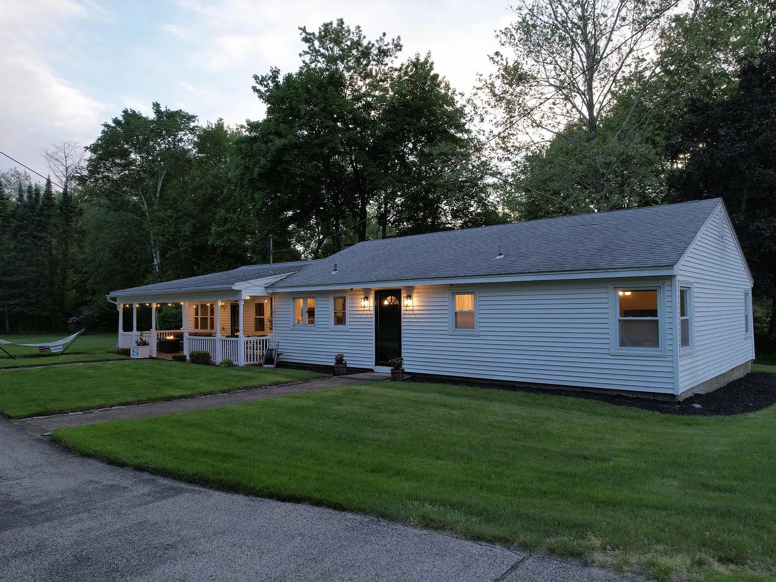 3 bed, 1802 sqft, $3,000 — Photo 3
