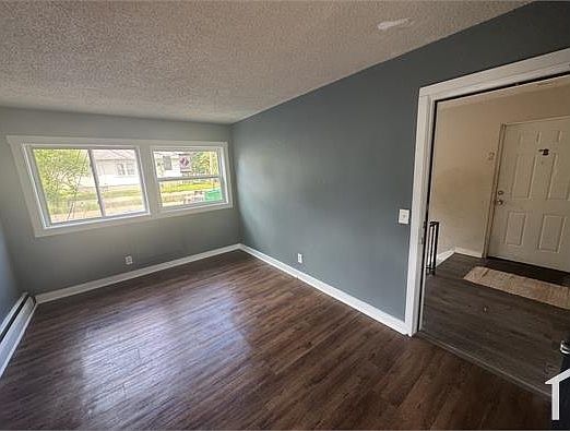 2nd image of 2126 44th Ave N APT 3