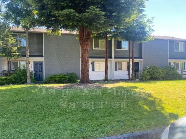 2710 Initial Pl, Enumclaw, WA 98022
