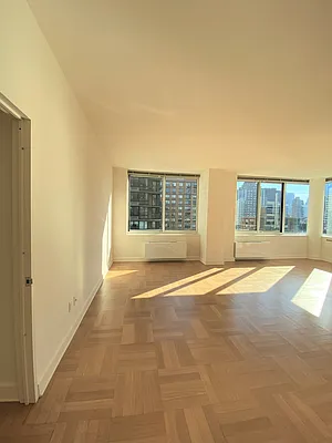 Rented by Windsor Property Management | media 17