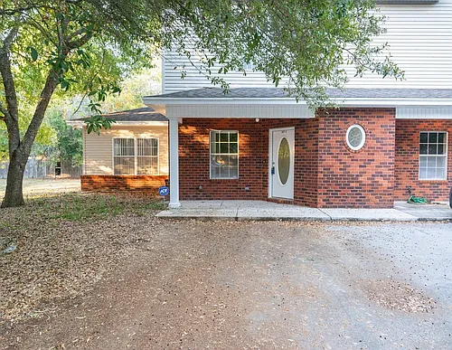 827 Fairview Dr #3 Photo 1