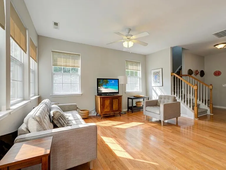 1100 Saint Pauls Parrish Ln — Photo 10