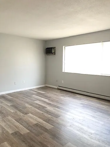 720 W Alexis Rd #7 Photo 1
