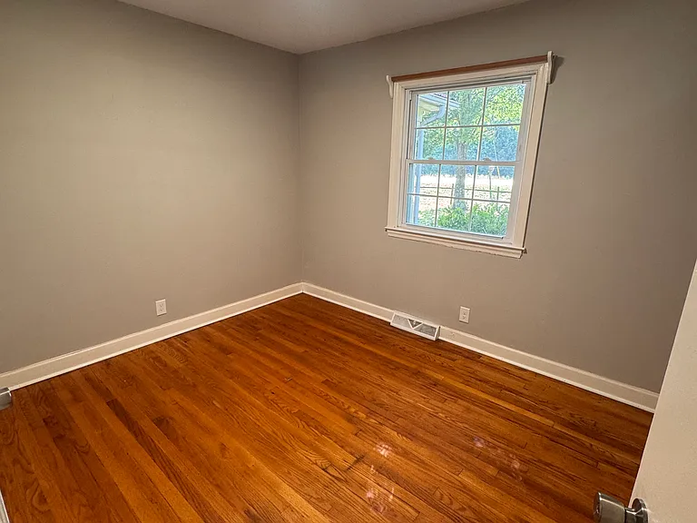 4055 Cluster Springs Rd — Photo 3