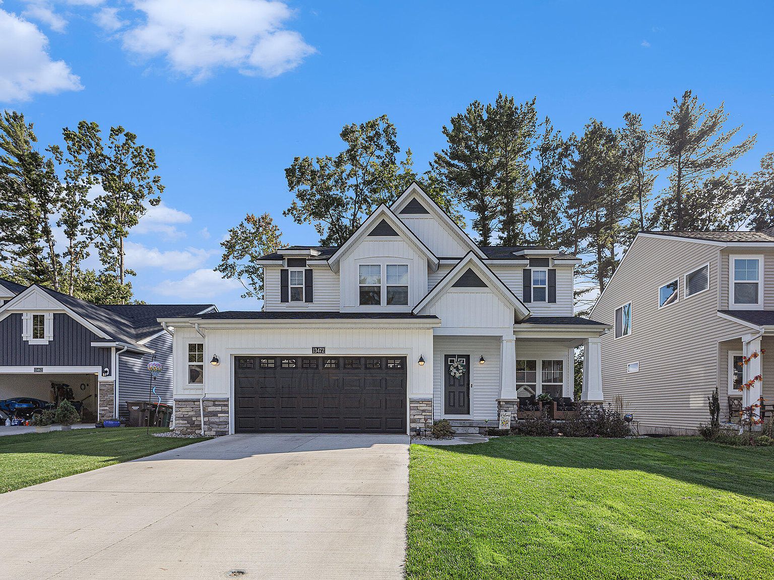ぽんず　House on the hill 13472 Ashton Ct, Nunica, MI 49448 | Zillow
