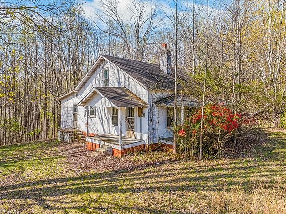 4th image of 378 Brighthill Ln