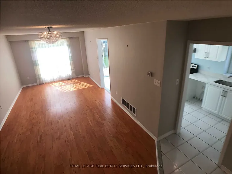 5252 Bushelgrove Cir — Photo 14