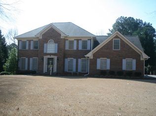 1495 Maple Ridge Dr, Suwanee, GA 30024