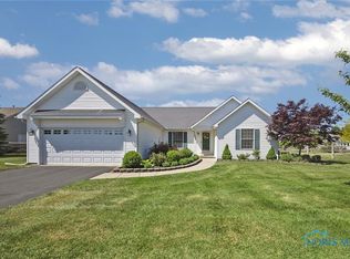 3182 Steeple Chase Ln, Perrysburg, OH 43551