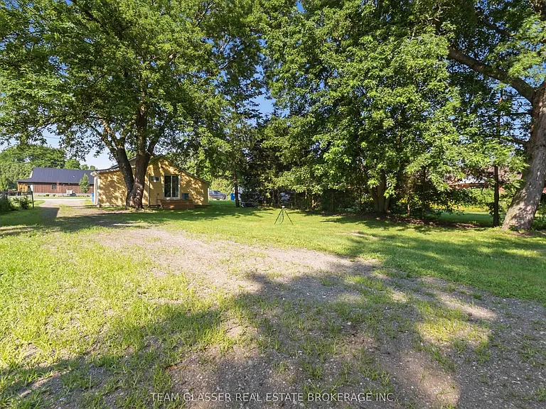 34 Broadway St — Photo 33