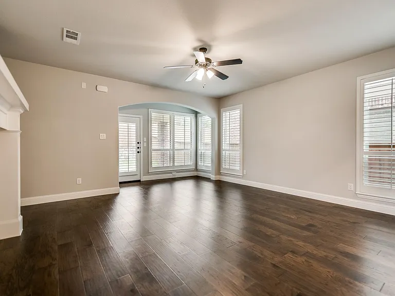 15901 Crosslake Ct — Photo 17