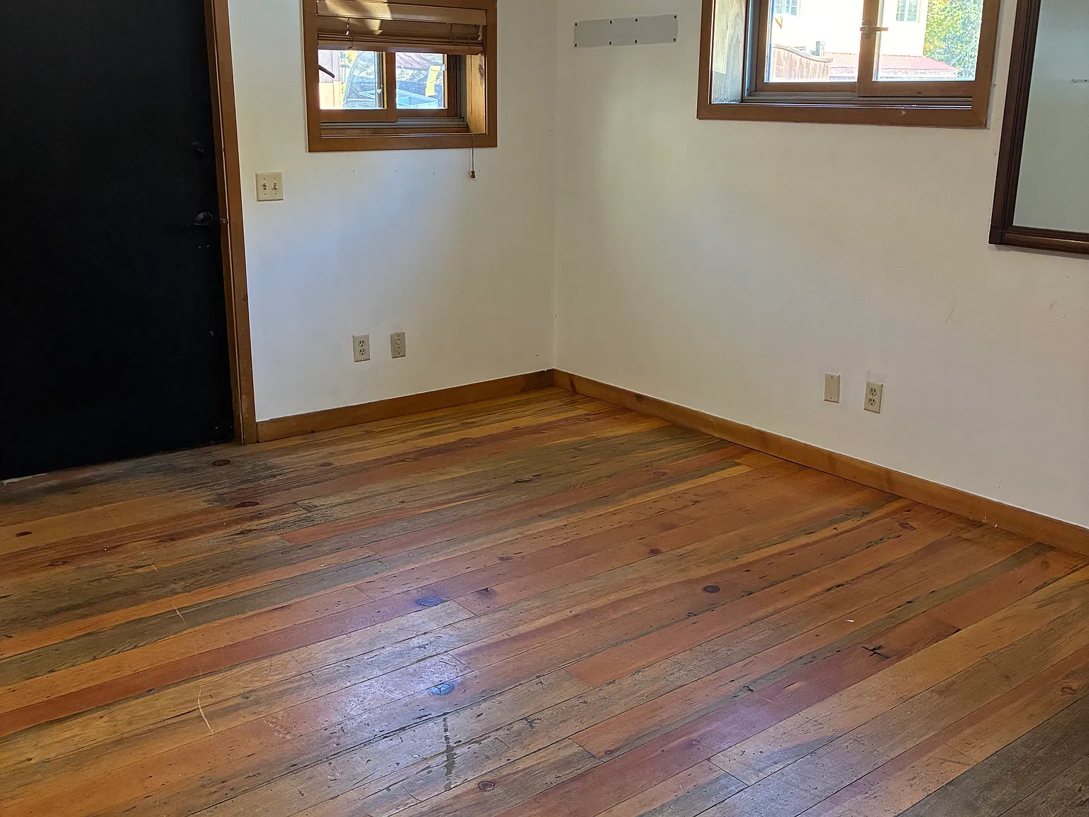 Studio, $935 — Photo 2