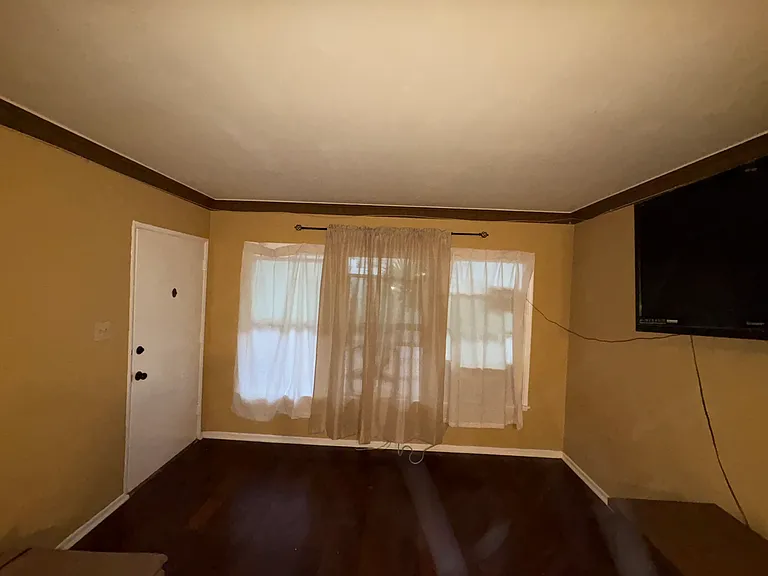 1153 Lillian Way #2 — Photo 6