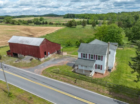 2507 Limekiln Rd, Douglassville, PA 19518