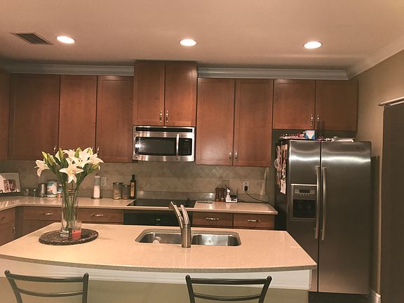 4th image of 2747 Birchcreek Dr