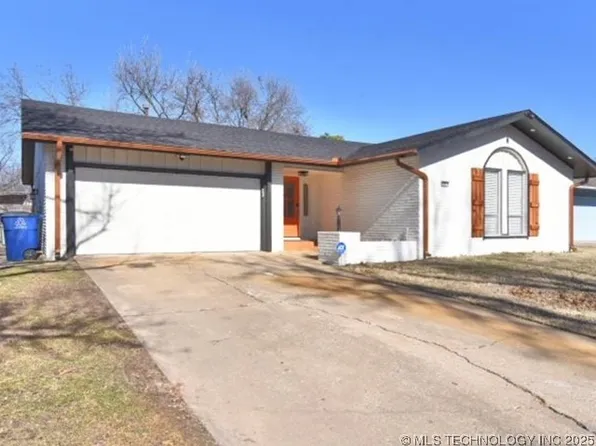 10619 E 30th St, Tulsa, OK 74129