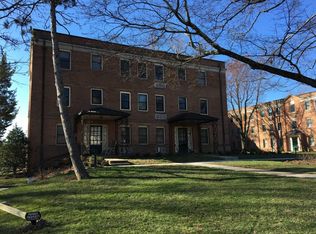 4818 Chevy Chase Dr APT 201, Chevy Chase, MD 20815