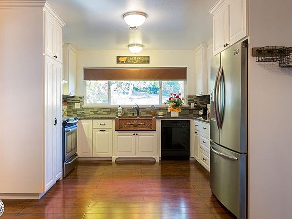 2nd image of 11155 Currey Dr