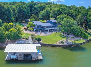 2449 Mohawk Ln, Osage Beach, MO 65065
