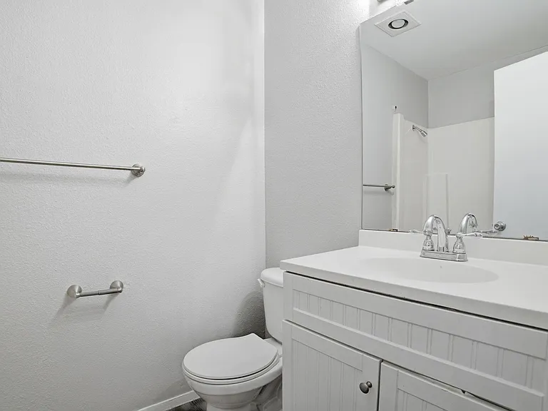 5204 Nuckols Crossing Rd #B — Photo 6