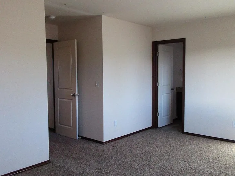 117 N Lenore Ave — Photo 11