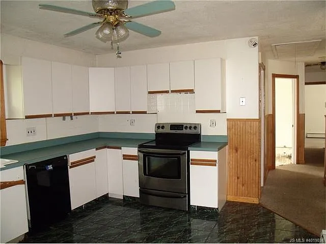 217 Station Dr photo 1