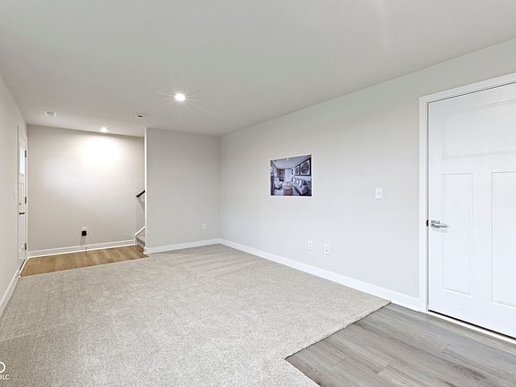 4th image of 6293 Loraine Dr