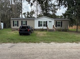 35 Faye Dr, Midway, GA 31320