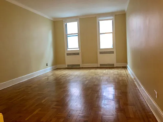 Rented by Kian Realty | media 22