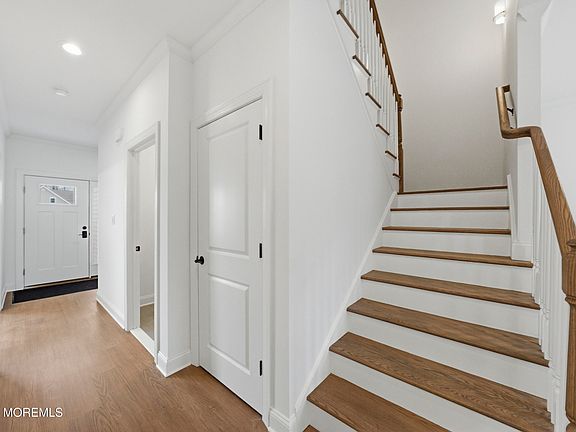 3rd image of 14 Remington Court