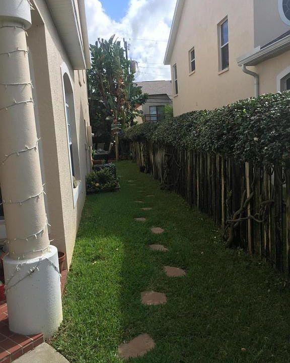 1st image of 415 Jackson Ave