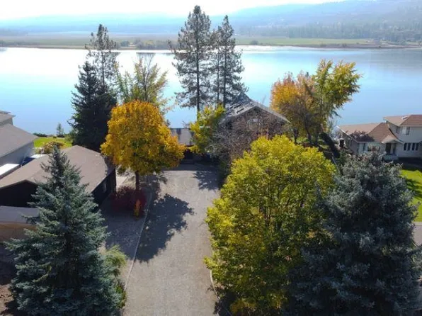 6495 Long Lake Dr, Nine Mile Falls, WA 99026