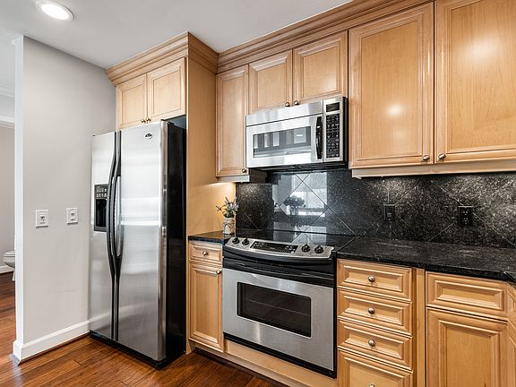 5th image of 2870 Pharr Court South Ct #3102