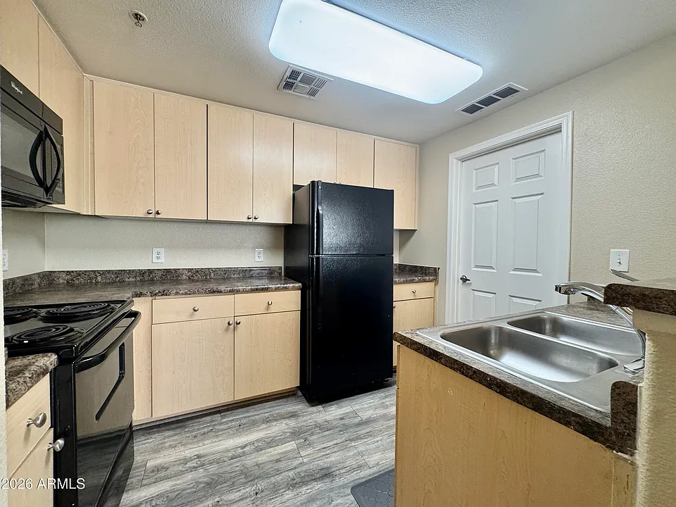 18416 N Cave Creek Rd #2033