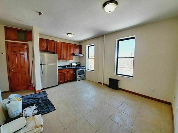 3rd image of 814 56th St #C2