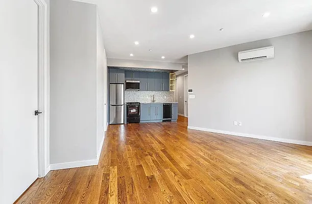 Rented by Brooklyn Group | media 11