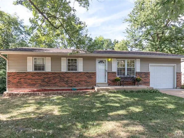 1812 Partridge Dr, Imperial, MO 63052