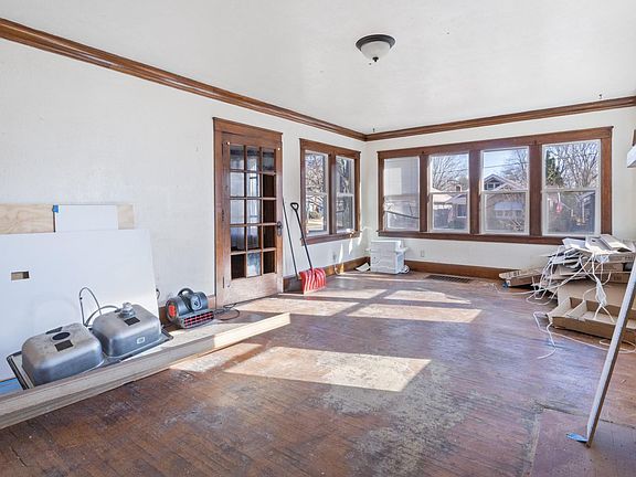 4th image of 1320 Grant Ave