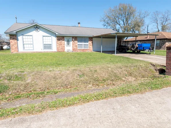2319 Goldenrod St, Highlands, TX 77562