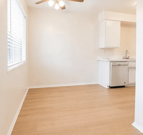 360 E Erna Ave — Photo 4