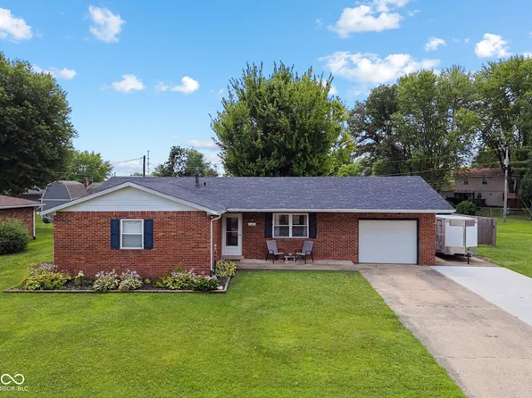 141 Roundelay Dr, Franklin, IN 46131